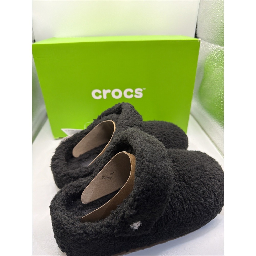 Crocs Classic Cozzzy Slipper Kids Black Clogs Fuzzy Size Junior 4 NEW!